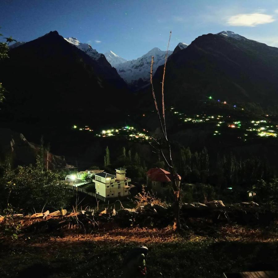 Backpackers Stories By Old Hunza Inn Karimabad  Exterior photo